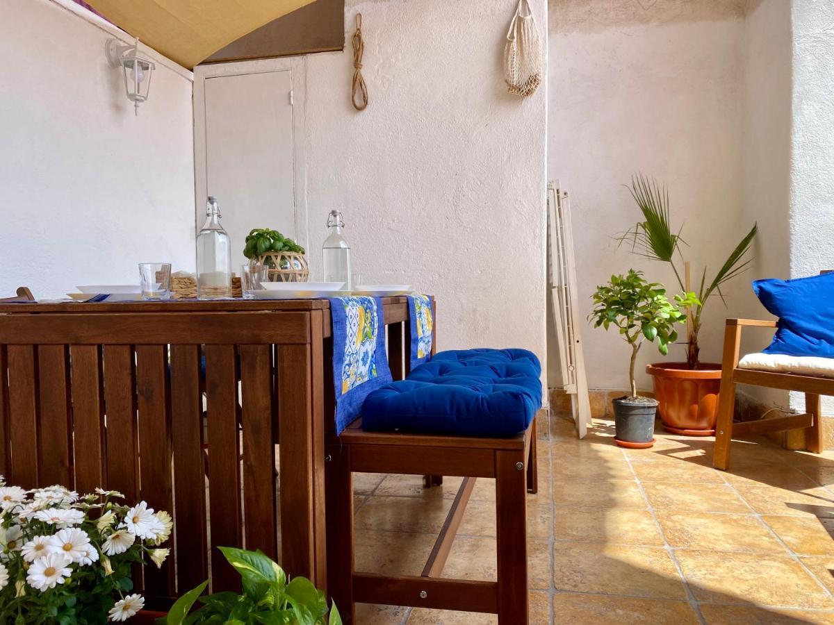 Casa Con Terrazzo In Centro Apartment Naples Exterior photo